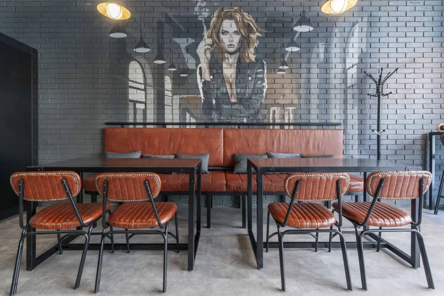 An industrial-style bar in the capital – visualisation 2