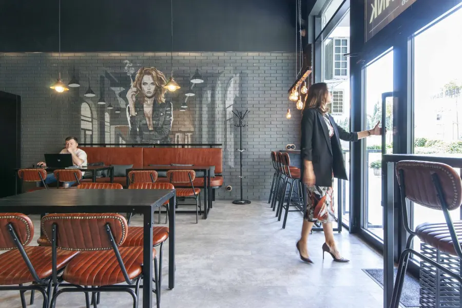 An industrial-style bar in the capital – visualisation 10